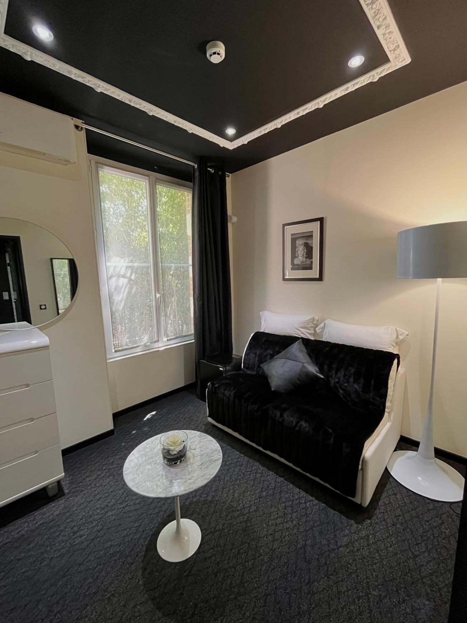 Art Hotel Рошкорбон Екстер'єр фото